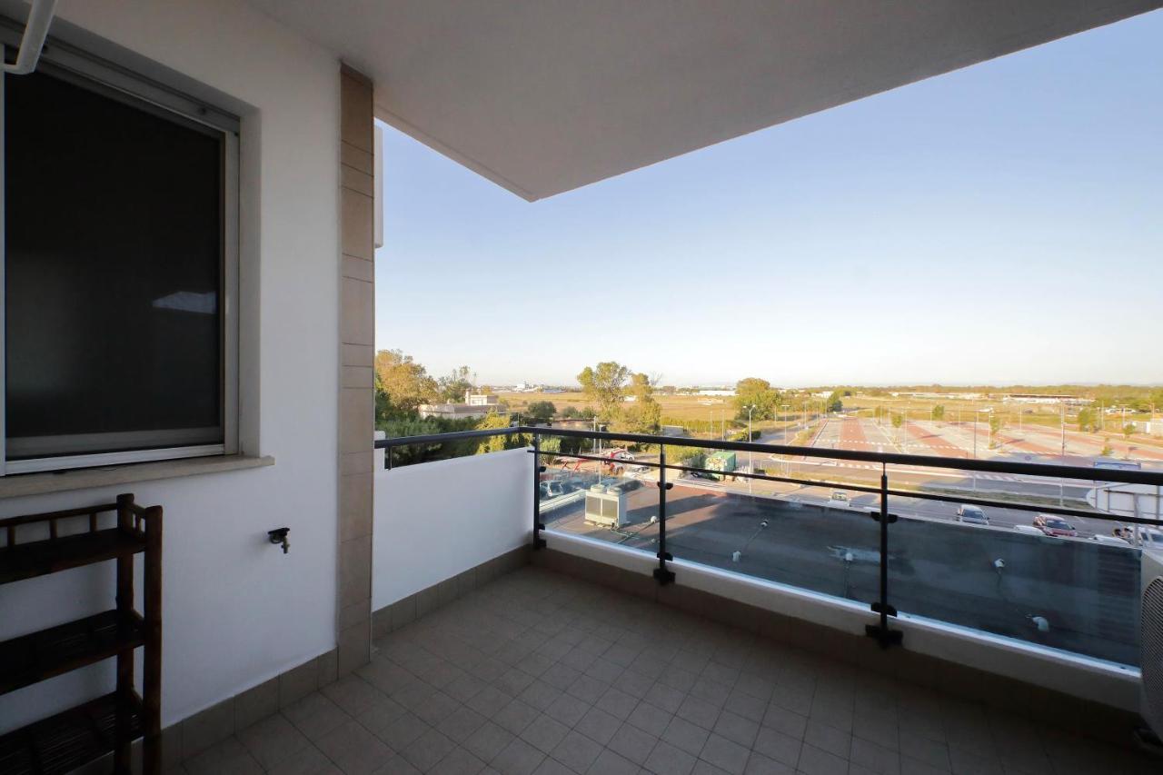 Bilocale Con Vista Sull'Aeroporto - Comodo Per Il Viaggio 菲乌米奇诺 外观 照片