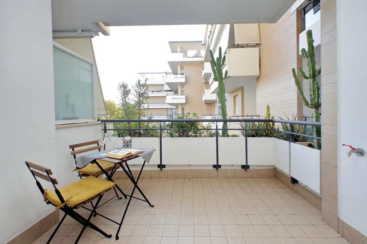 Bilocale Con Vista Sull'Aeroporto - Comodo Per Il Viaggio 菲乌米奇诺 外观 照片